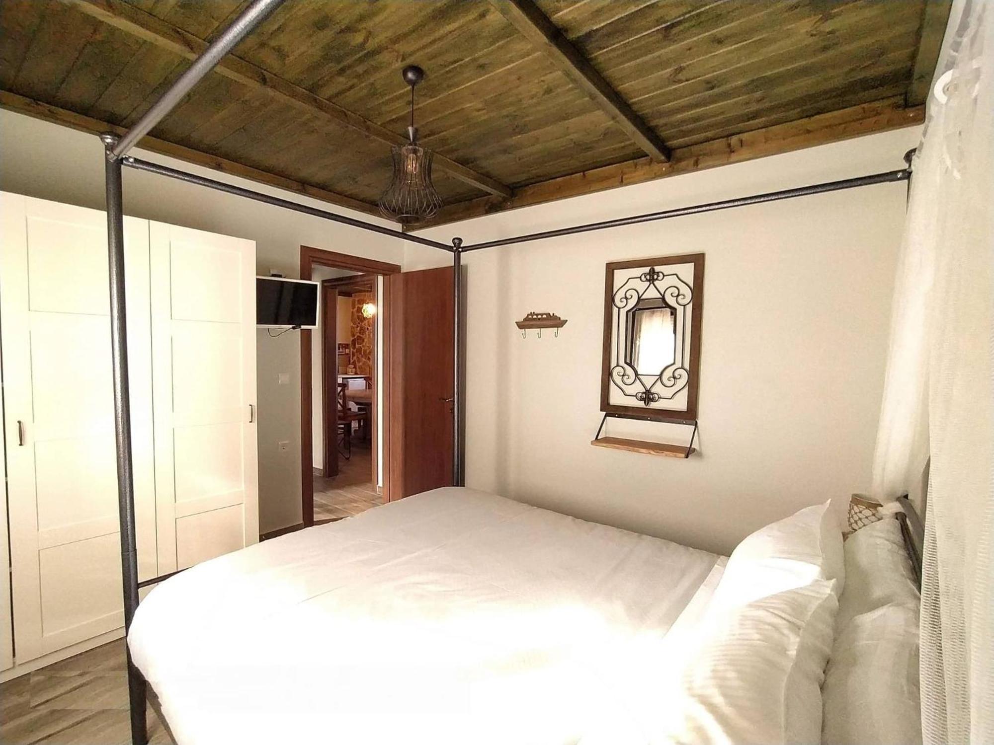 Rustic House Apartment Embonas ภายนอก รูปภาพ